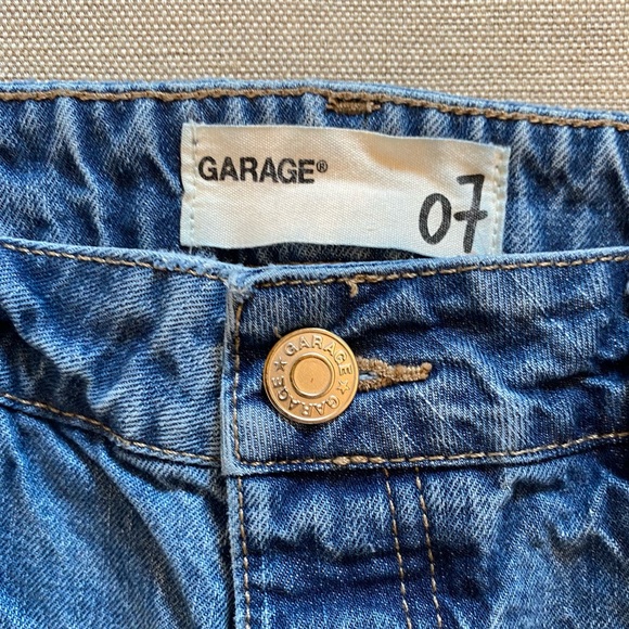 Garage Distressed Boyfriend Jeans - Picture 4 of 8